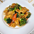 Best Chicken with Green Broccoli in Washington, DC