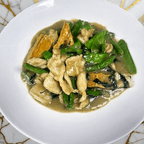 Best Green Curry Chicken (Thai Style) in Washington, DC